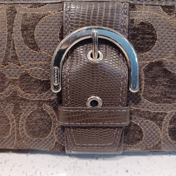 COACH Terry Cloth wallet - Picture 3 of 10